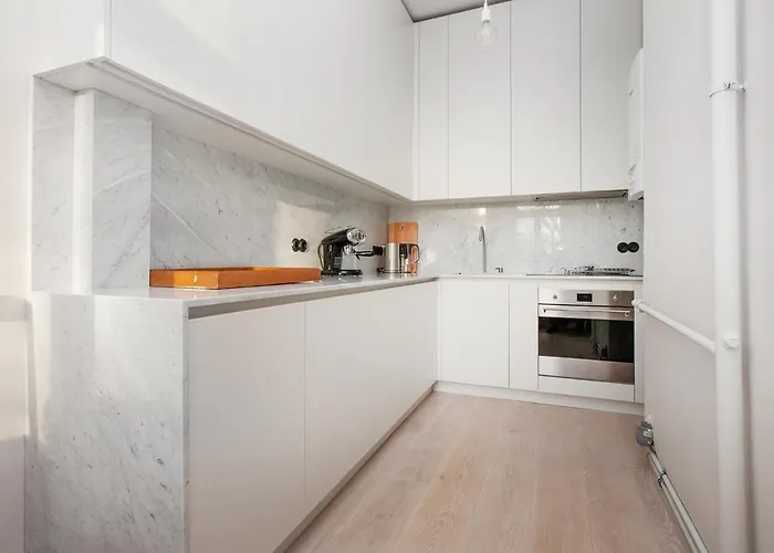 Apartment Ascetic Skolas Street