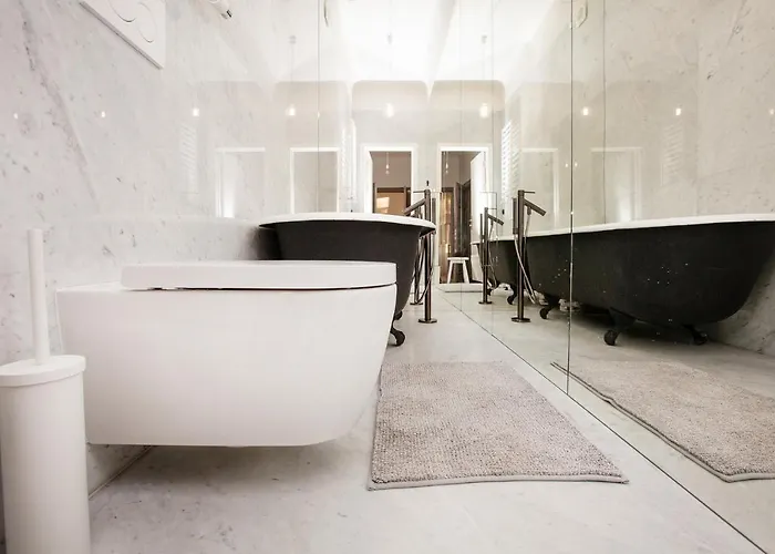 Ascetic Skolas Street Apartment