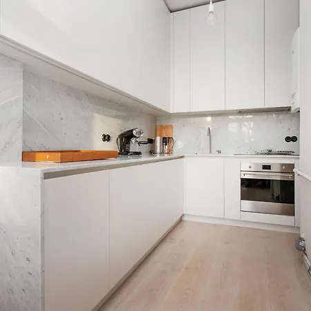 Apartament Ascetic Skolas Street